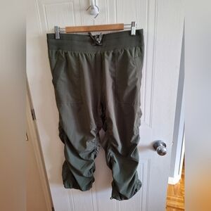 Kyodan Olive Cropped Pants